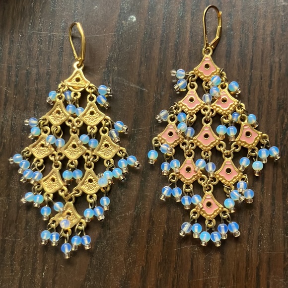 Joan Rivers chandelier gold colored with pink enamel & moonstone earrings - Picture 4 of 4